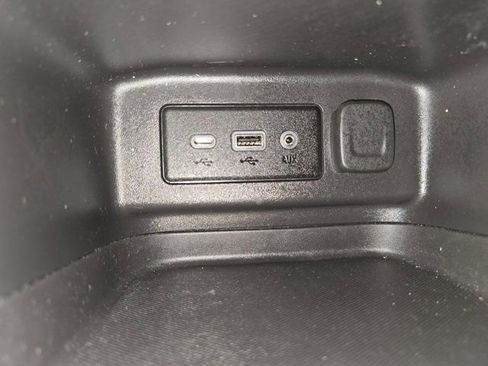 Used 2024 Chevrolet Equinox LT w/ LPO, Floor Liner Package FWD image 33
