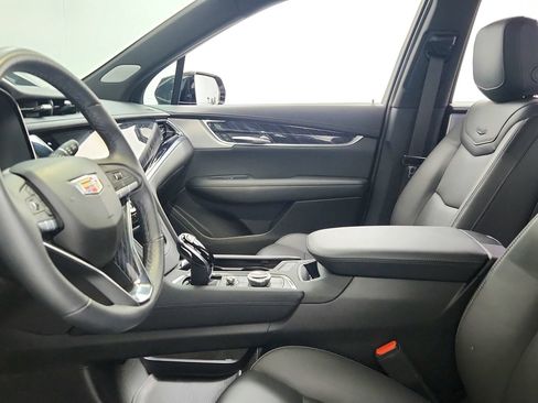 Certified 2024 Cadillac XT6 Premium Luxury w/ LPO, Floor Liner Package FWD image 17