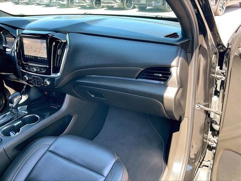 Used 2023 Chevrolet Traverse LT AWD/4WD image 12
