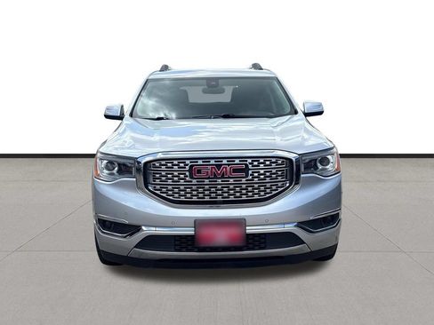 Used 2018 GMC Acadia Denali w/ Technology Package FWD image 2