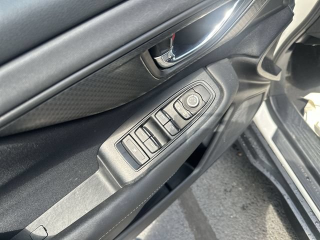 Used 2024 Subaru Outback Premium AWD/4WD image 17