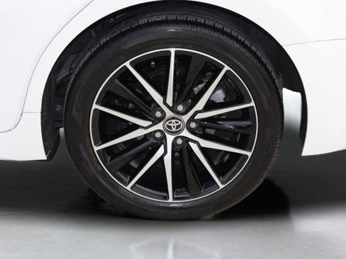 Used 2023 Toyota Camry SE image 33