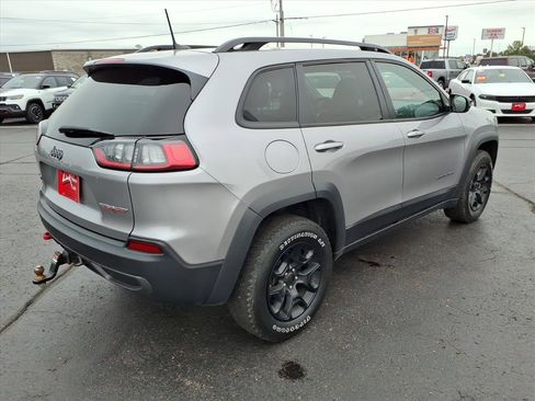 Used 2022 Jeep Cherokee Trailhawk w/ Comfort/Convenience Group image 4
