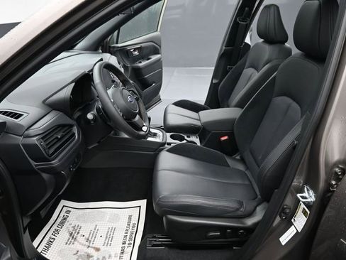 Used 2025 Subaru Forester Touring image 15