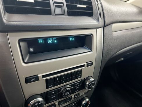 Used 2010 Ford Fusion SE FWD image 14