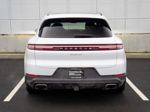 Used 2025 Porsche Cayenne image 7