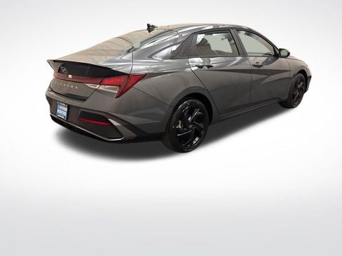 New 2026 Hyundai Elantra Sport FWD image 5