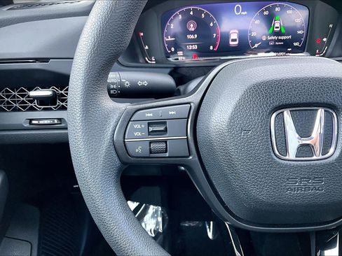 Used 2024 Honda Accord EX image 23