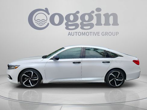 Used 2021 Honda Accord Sport image 2
