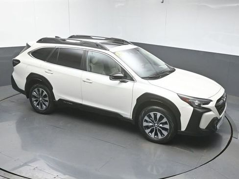 Used 2023 Subaru Outback Limited XT image 43