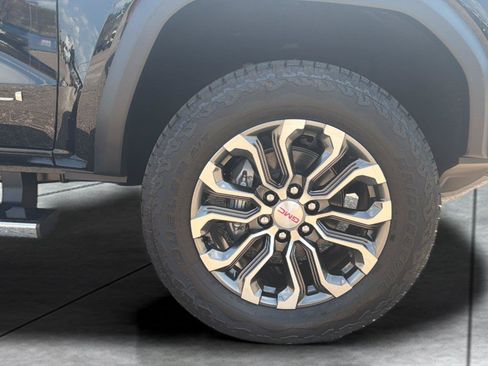 New 2026 GMC Canyon Denali AWD/4WD image 24