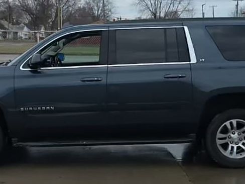 Used 2019 Chevrolet Suburban LT image 4