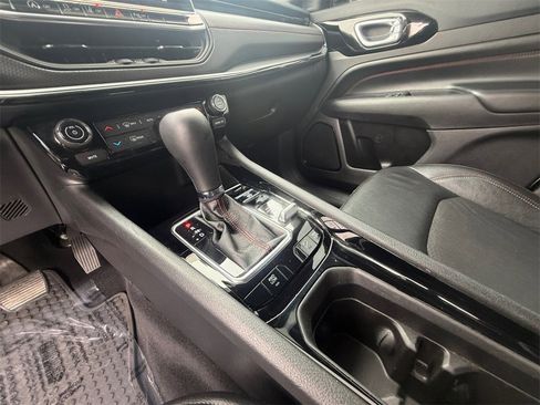 Used 2025 Jeep Compass Trailhawk w/ Trailer Tow Group image 22