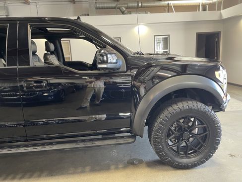 Used 2019 Ford F150 Raptor w/ Equipment Group 802A Luxury image 31