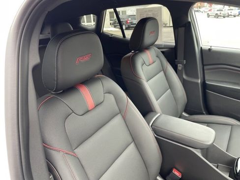 Used 2025 Chevrolet Trax RS w/ Driver Confidence Package image 32