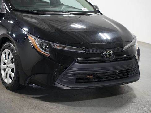 Certified 2024 Toyota Corolla LE FWD image 4