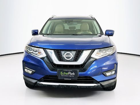Used 2017 Nissan Rogue SL w/ SL Premium Package AWD/4WD image 2