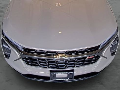 New 2026 Chevrolet Trax RS w/ Driver Confidence Package FWD image 18