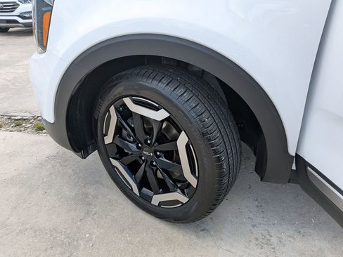 Certified 2025 Kia Telluride EX FWD image 37