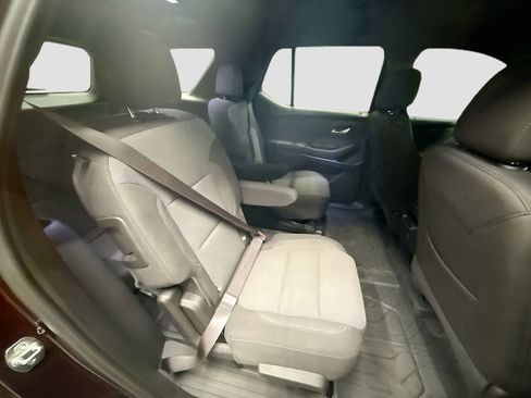 Used 2023 Chevrolet Traverse LT w/ LPO, Floor Liner Package AWD/4WD image 31