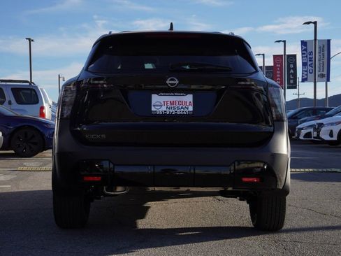 New 2026 Nissan Kicks SV w/ SV Premium Package image 5