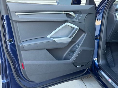New 2025 Audi Q3 2.0T Premium image 19