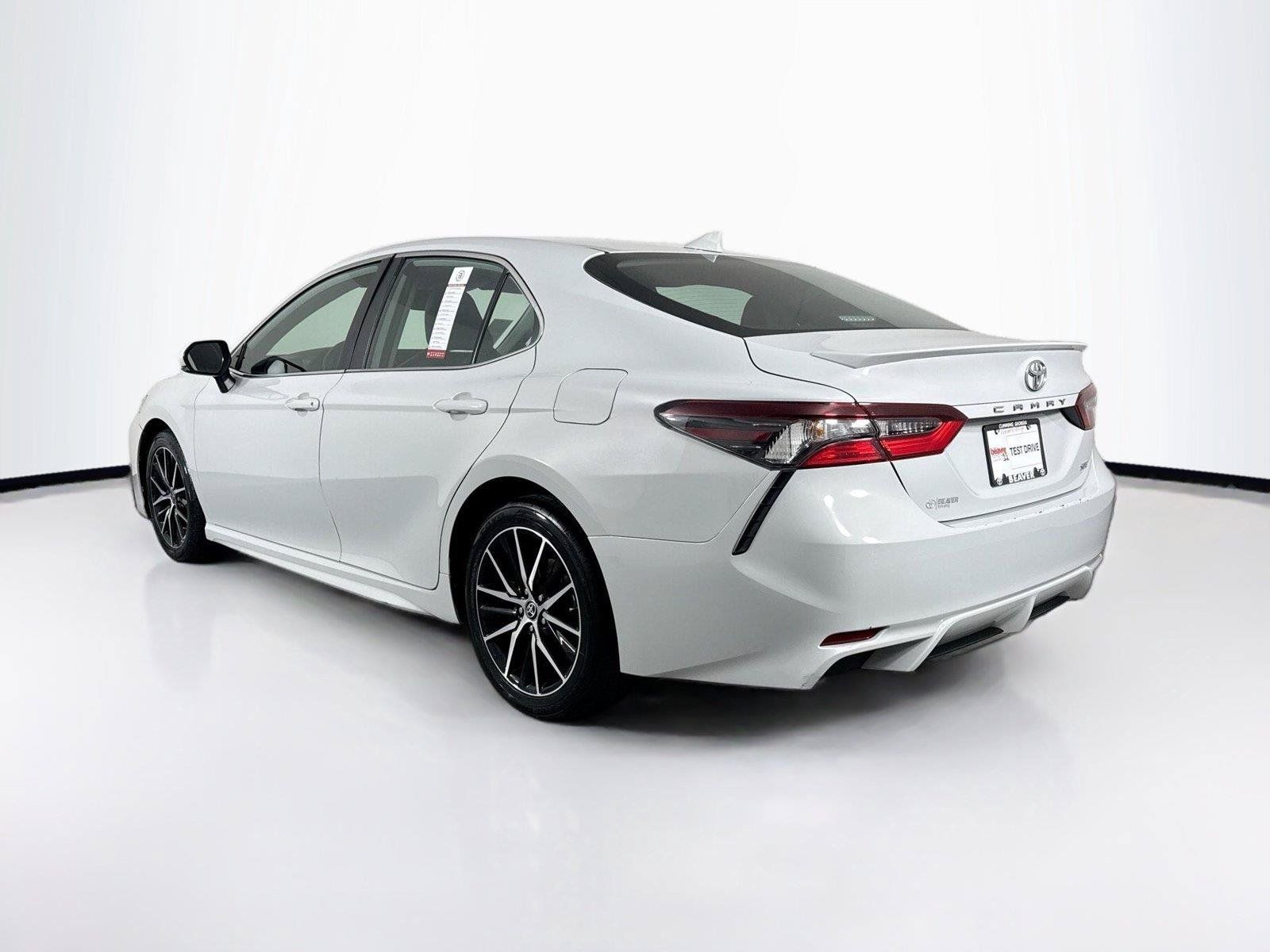 Certified 2023 Toyota Camry SE FWD image 11