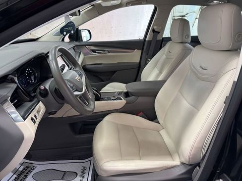 Used 2024 Cadillac XT5 Premium Luxury w/ LPO, Floor Liner Package AWD/4WD image 11