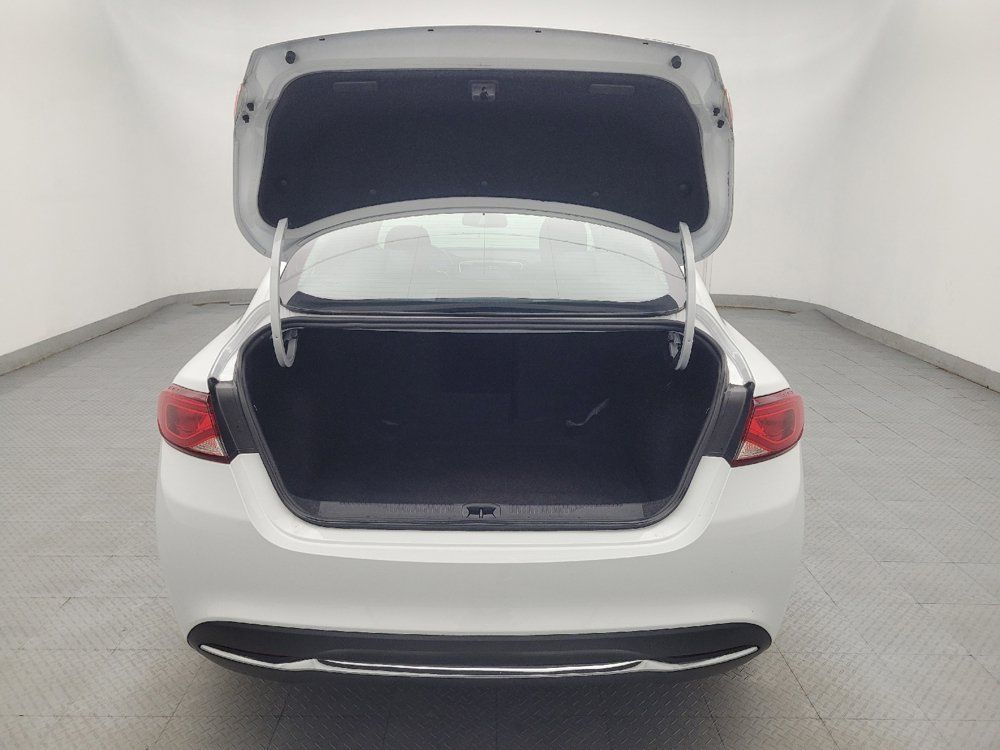 Used 2016 Chrysler 200 Limited w/ Anniversary Edition FWD image 29