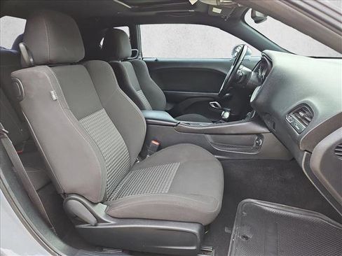 Used 2020 Dodge Challenger R/T w/ Blacktop Package image 21