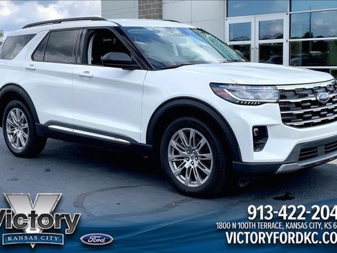 Used 2025 Ford Explorer Active w/ Active Comfort Package AWD/4WD image 1