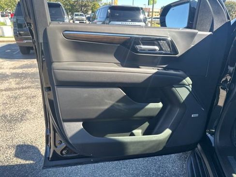 New 2026 Chevrolet Suburban High Country w/ Sun And Tow Package image 11
