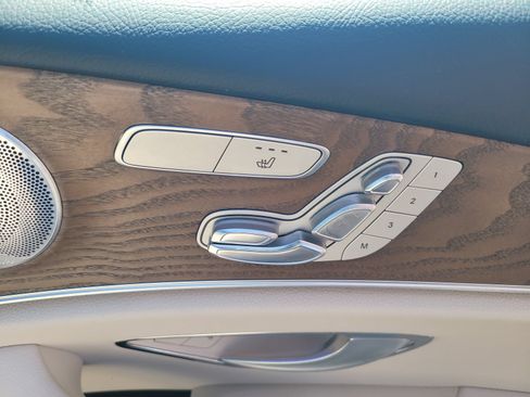 Used 2018 Mercedes-Benz E 300 image 29