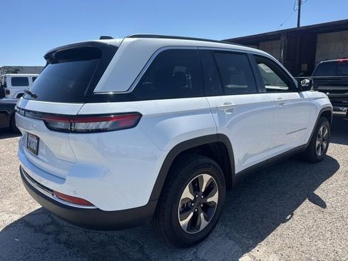 Used 2024 Jeep Grand Cherokee Limited 4xe AWD/4WD image 5