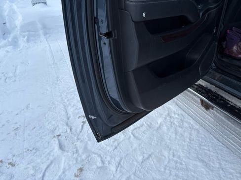 Used 2019 GMC Yukon XL SLT image 10