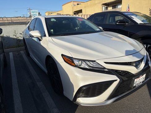 Used 2023 Toyota Camry XSE image 1