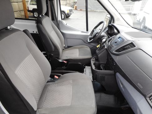 Used 2019 Ford Transit 250 148 Medium Roof RWD image 29