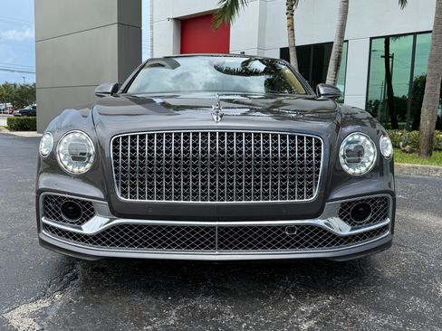 Used 2021 Bentley Flying Spur W12 AWD/4WD image 8