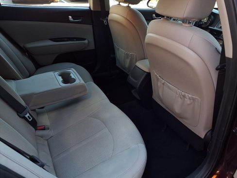Used 2016 Kia Optima LX image 21