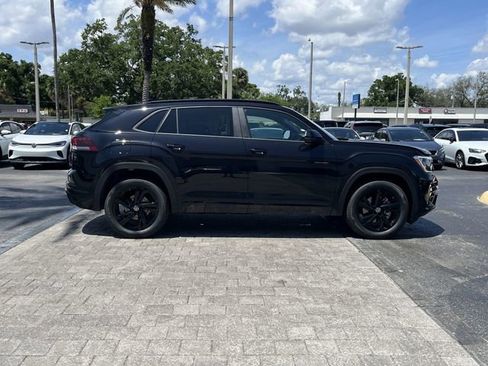 New 2026 Volkswagen Atlas Cross Sport SEL R-Line AWD/4WD image 3