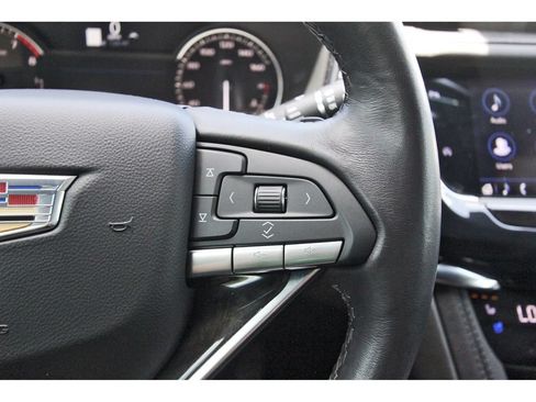 Used 2023 Cadillac XT6 Premium Luxury FWD image 20