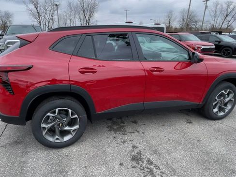 New 2026 Chevrolet Trax LT w/ Driver Confidence Package image 9