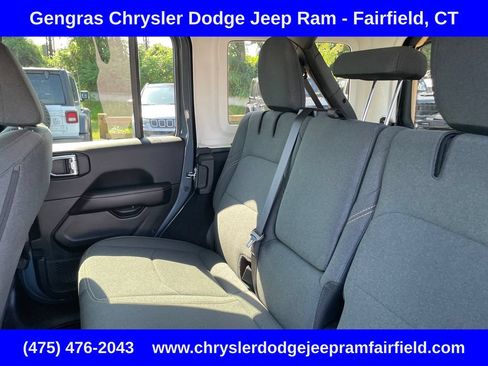 Certified 2025 Jeep Wrangler Unlimited Sahara AWD/4WD image 41