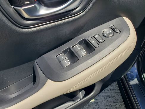 Used 2025 Honda HR-V EX-L image 20