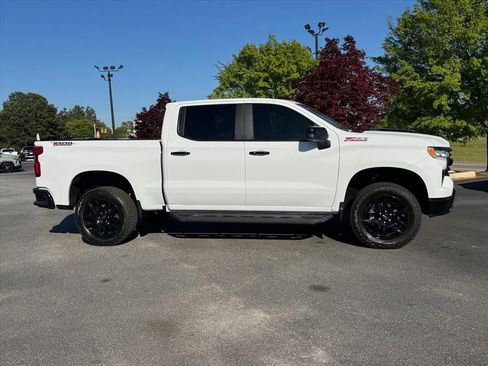 New 2026 Chevrolet Silverado 1500 LT Trail Boss w/ Convenience Package II AWD/4WD image 2