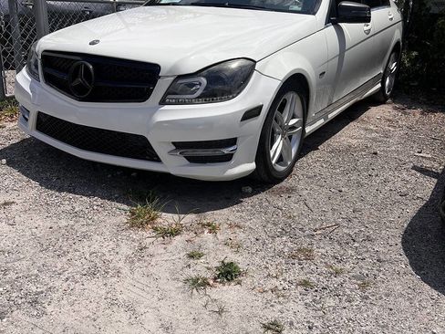 Used 2012 Mercedes-Benz C 250 Sedan image 1