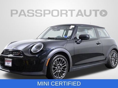 Used 2025 MINI Cooper S FWD image 1