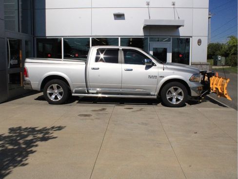 Used 2017 RAM 1500 Limited AWD/4WD image 4
