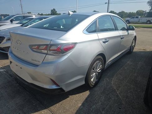 Used 2019 Hyundai Sonata SE FWD image 3