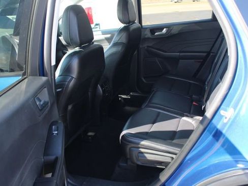 Used 2022 Ford Escape SEL image 15